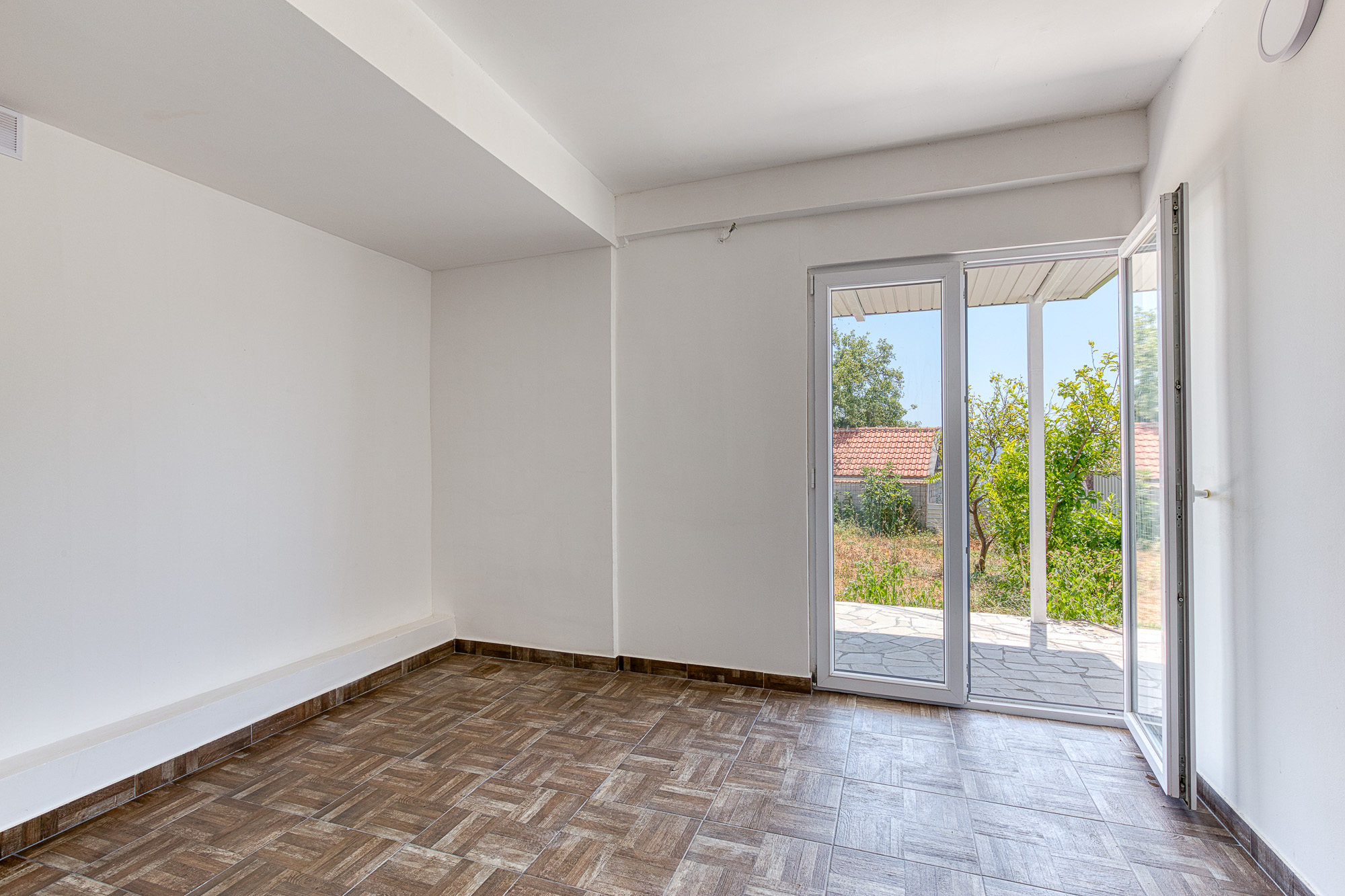 Image of House - 3 Bedrooms - 2 Bathrooms for Sale in Herceg-Novi-Herceg Novi-Montenegro, Image 11