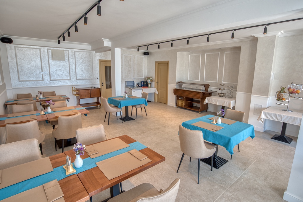 Image of Villa - 5 Bedrooms - 5 Bathrooms for Sale in Budva-Blizikuce-Montenegro, Image 7