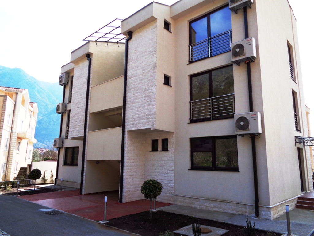 Image of Villa - 11 Bedrooms for Sale in Kotor-Kotor-Montenegro, Image 12