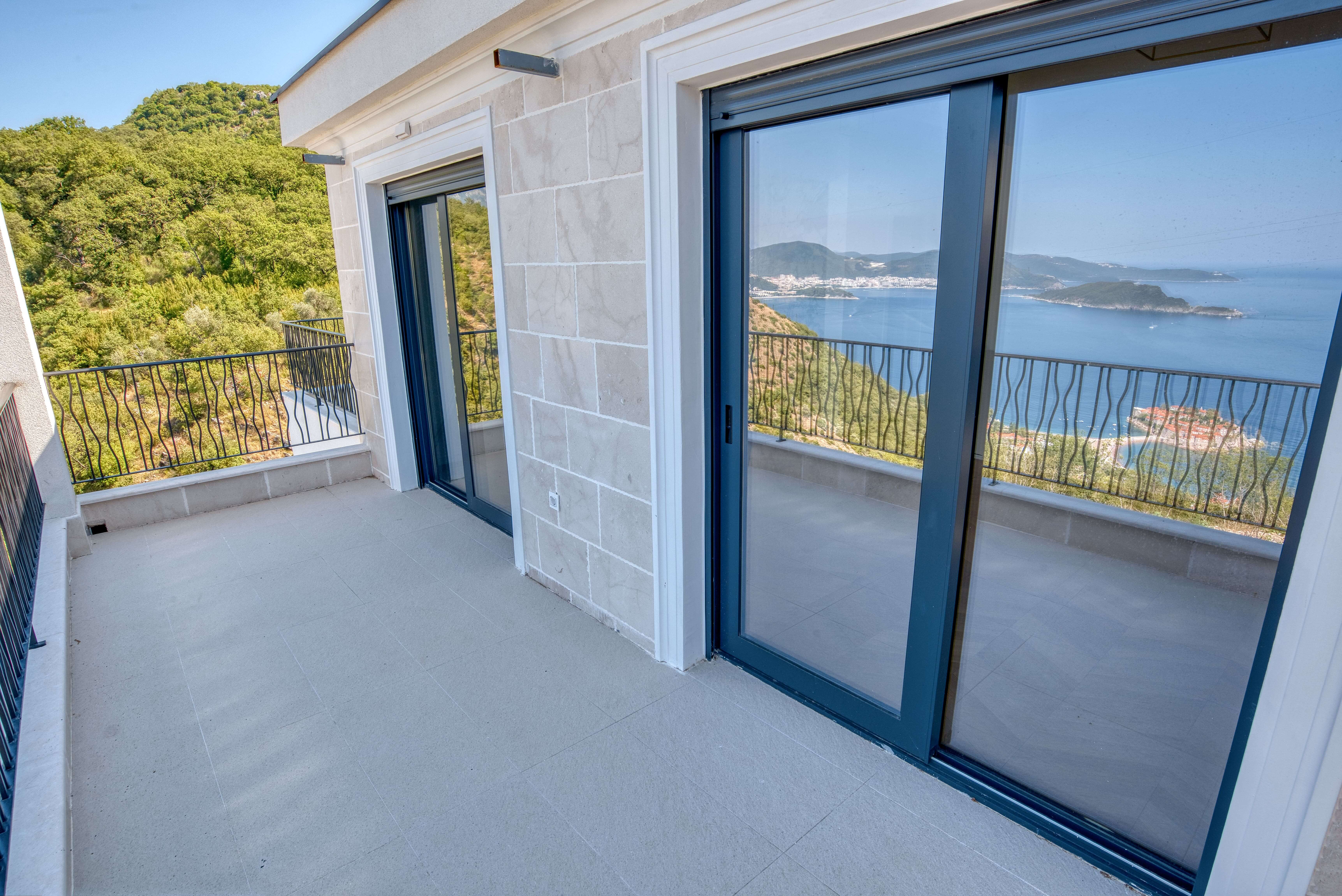 Image of Villa - 5 Bedrooms - 5 Bathrooms for Sale in Budva-Blizikuce-Montenegro, Image 18