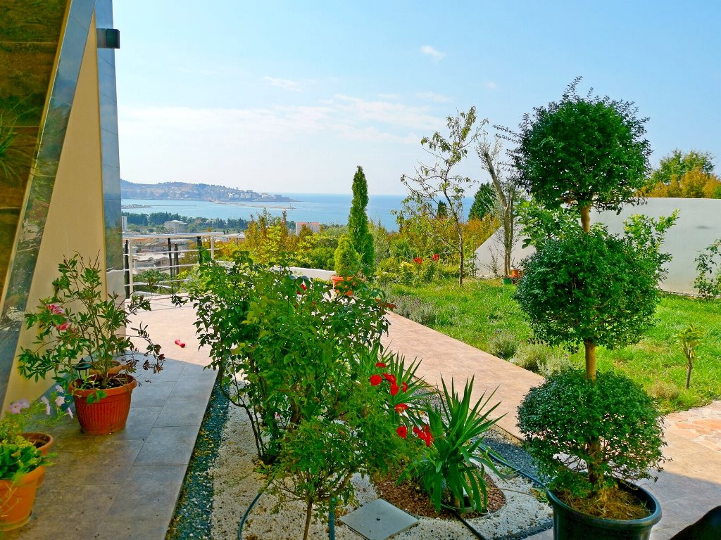 Image of Villa - 4 Bedrooms - 3 Bathrooms for Sale in Bar-Bar-Montenegro, Image 5