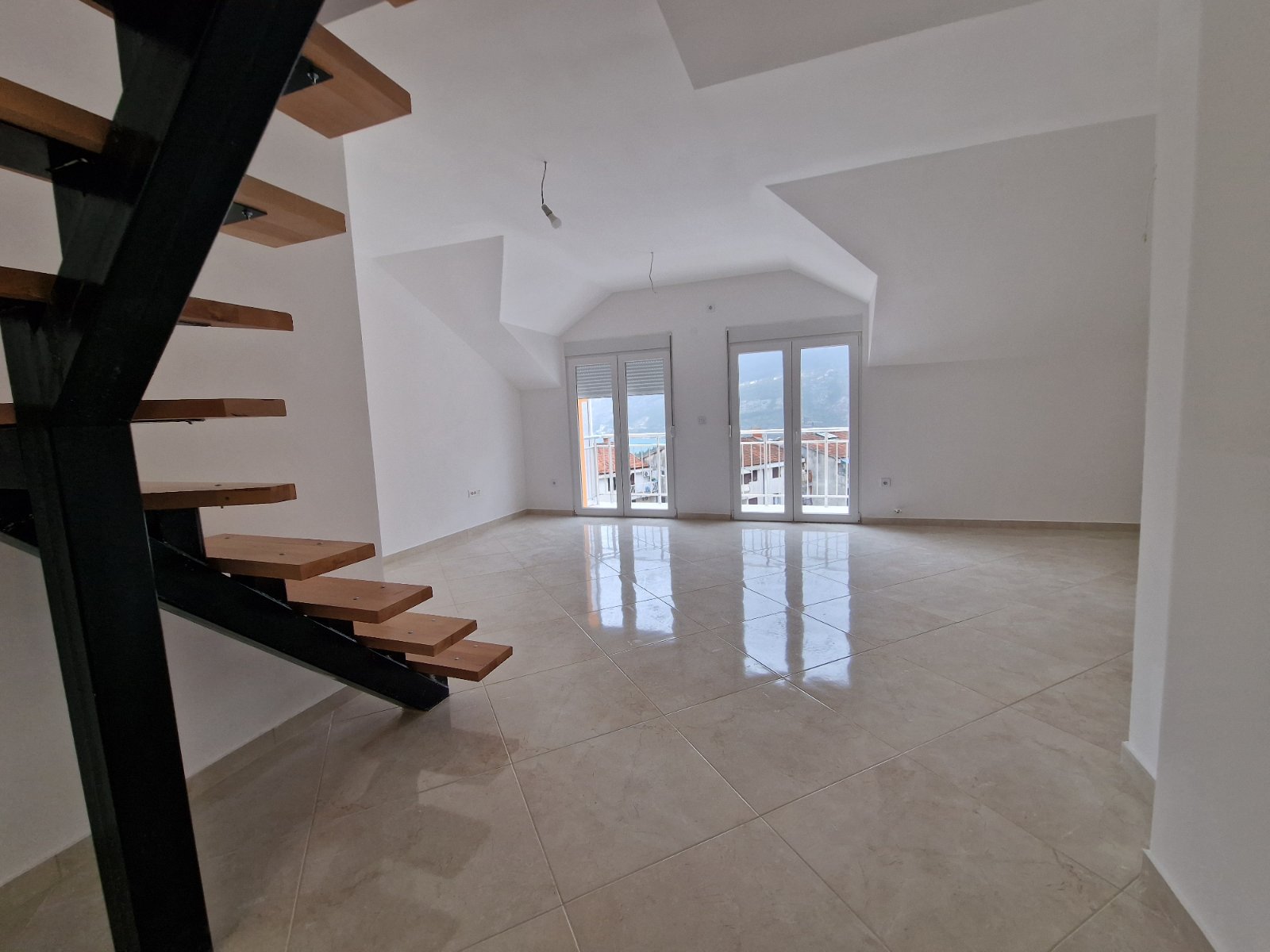 Image of Apartment in new building - 3 Bedrooms - 2 Bathrooms for Sale in Herceg-Novi-Igalo-Montenegro, Image 2