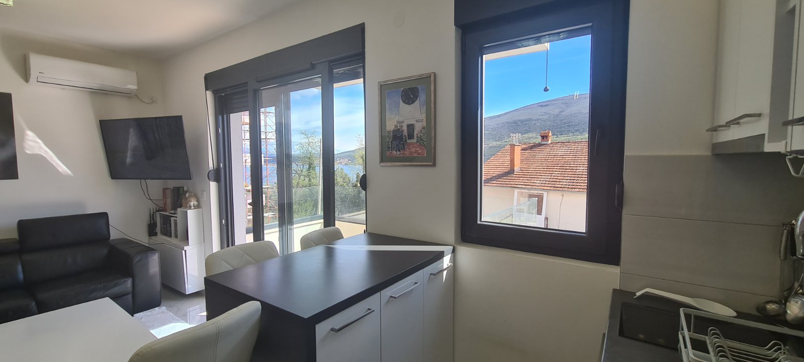 Image of Apartment - 1 Bedrooms - 1 Bathrooms for Sale in Herceg-Novi-Djenovici-Montenegro, Image 4
