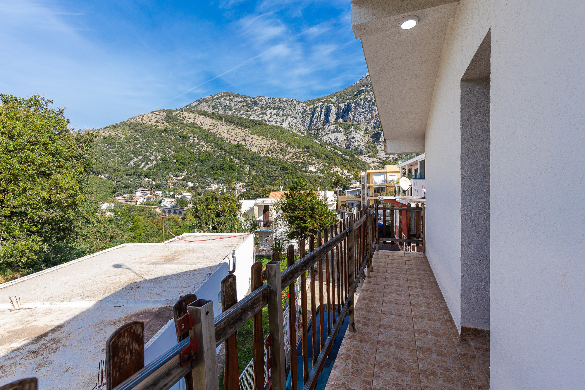 Image of House - 8 Bedrooms - 2 Bathrooms for Sale in Bar-Sutomore-Montenegro, Image 9