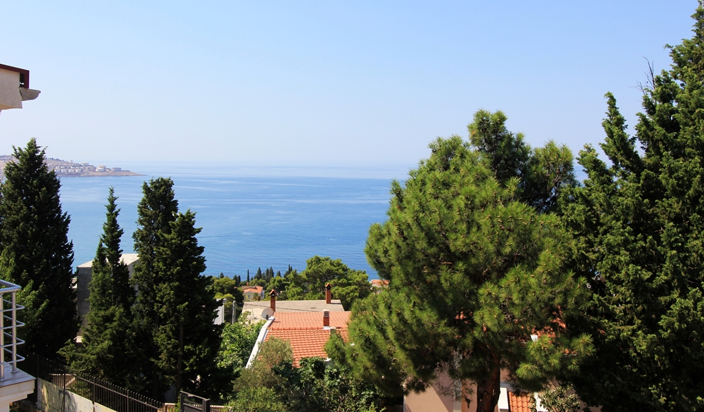 Image of House - 4 Bedrooms - 2 Bathrooms for Sale in Bar-Susanj-Montenegro, Image 9