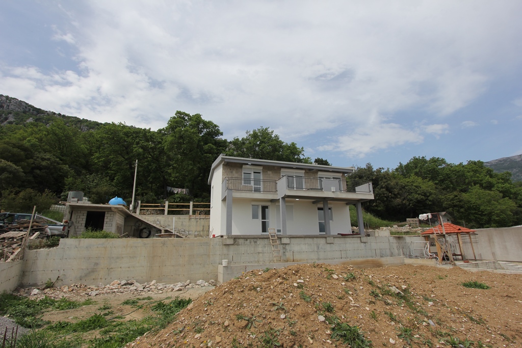 Image of House - 5 Bedrooms for Sale in Bar-Bjelisi-Montenegro, Image 1