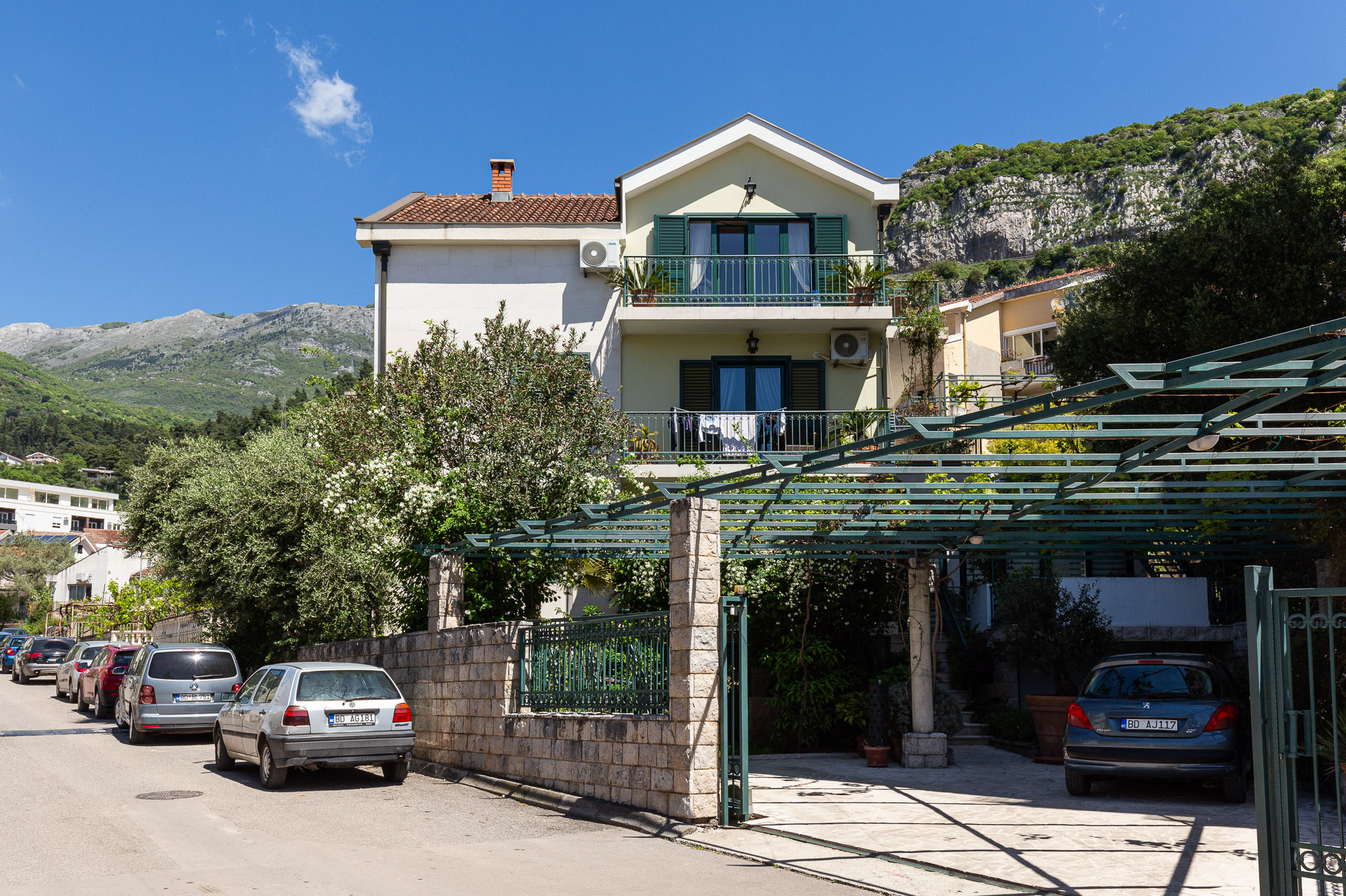 Image of House - 6 Bedrooms - 3 Bathrooms for Sale in Budva-Budva-Montenegro, Image 36