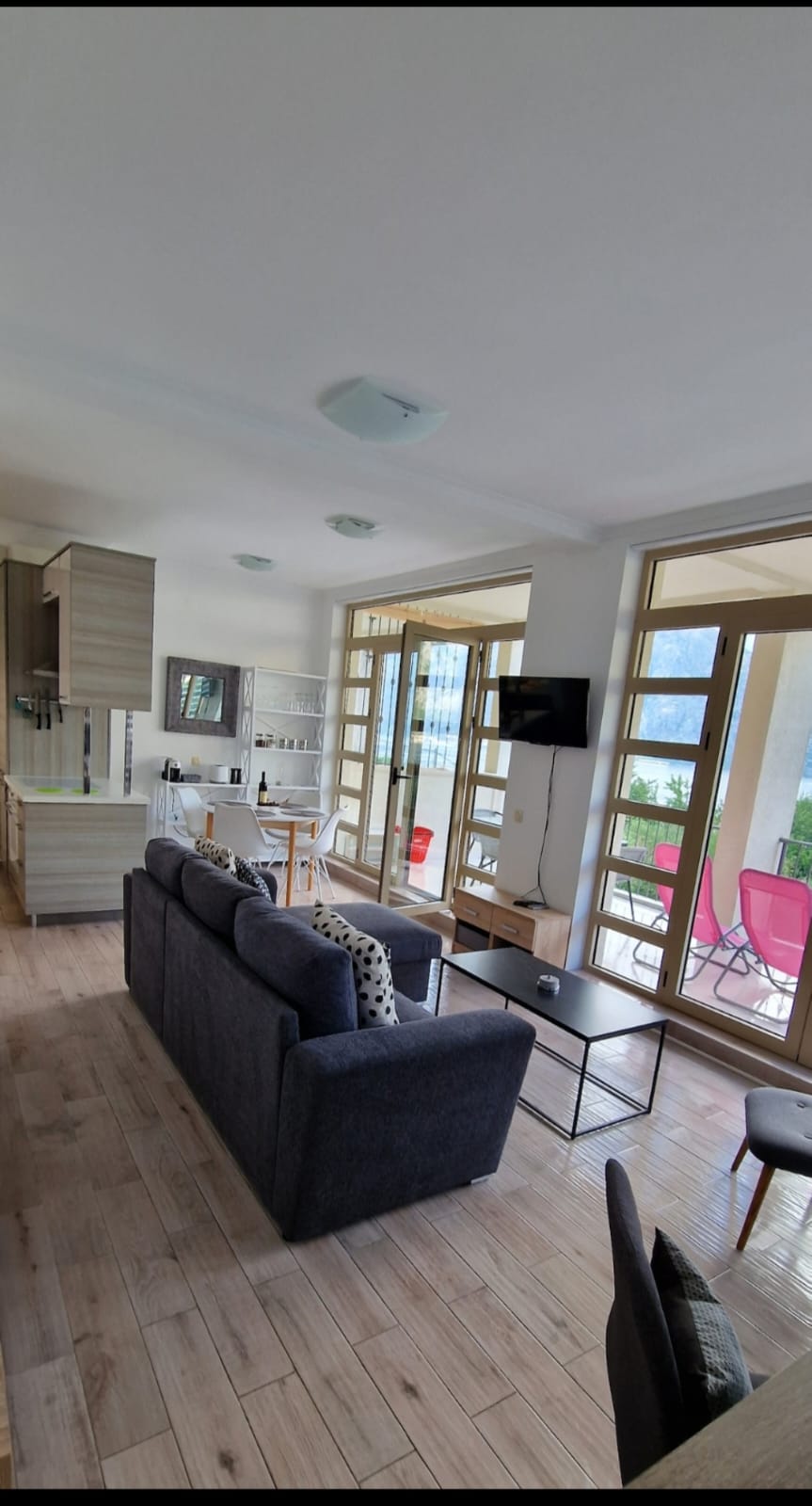 Image of Apartment - 2 Bedrooms - 1 Bathrooms for Sale in Kotor-Prcanj-Montenegro, Image 3