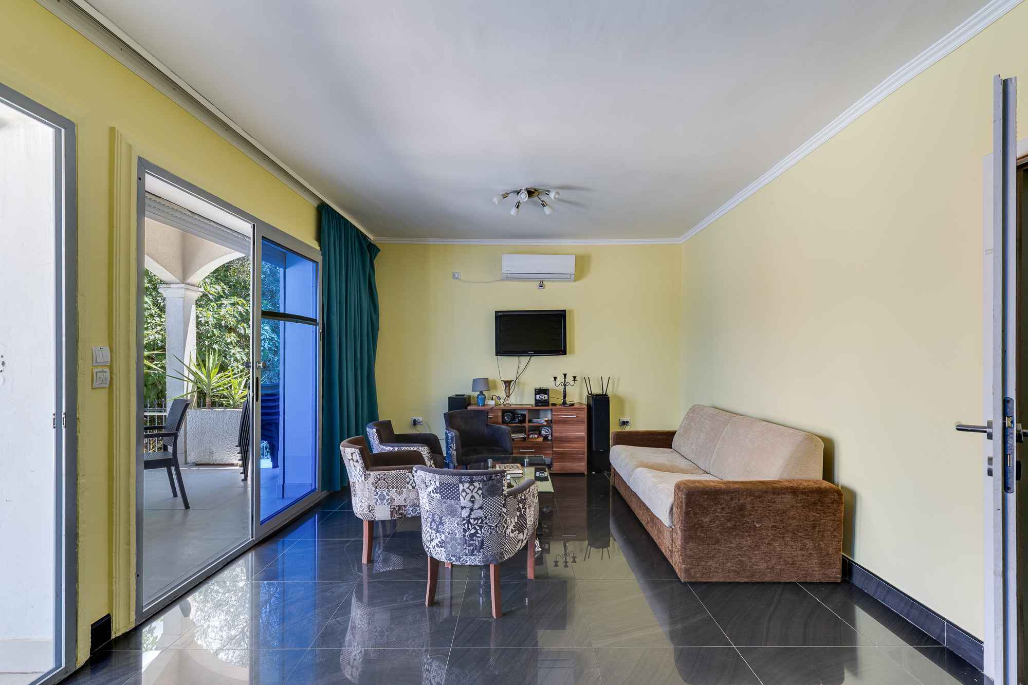  Image of House - 5 Bedrooms - 3 Bathrooms for Residential For Sale in Tivat-Djurasevici-Montenegro, Image 22