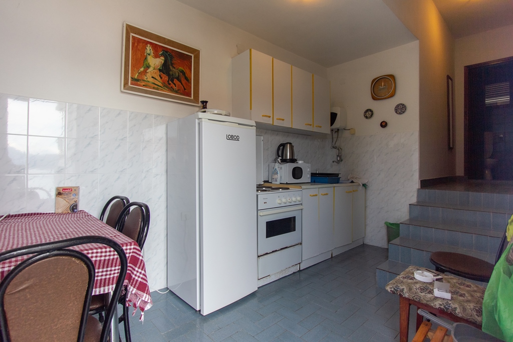 Image of House - 9 Bedrooms - 3 Bathrooms for Sale in Tivat-Krasici-Montenegro, Image 3