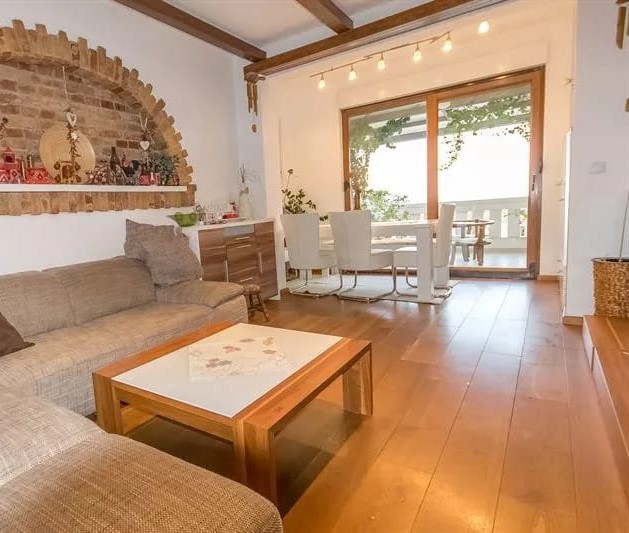 Image of Apartment - 2 Bedrooms - 1 Bathrooms for Sale in Herceg-Novi-Topla-Montenegro, Image 1