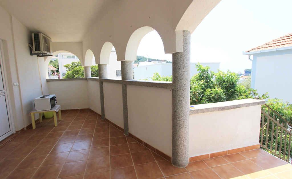 Image of House - 3 Bedrooms - 3 Bathrooms for Sale in Bar-Utjeha-Montenegro, Image 6