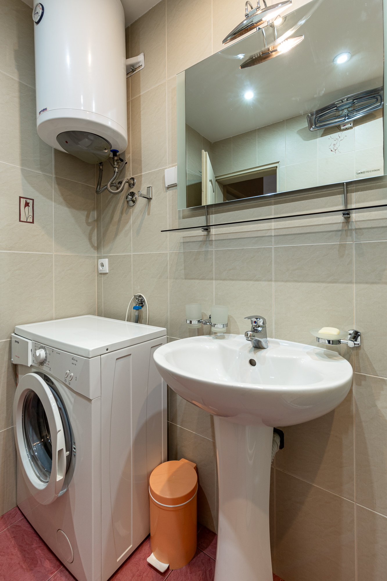 Image of Apartment - 1 Bedrooms - 1 Bathrooms for Sale in Bar-Sutomore-Montenegro, Image 15