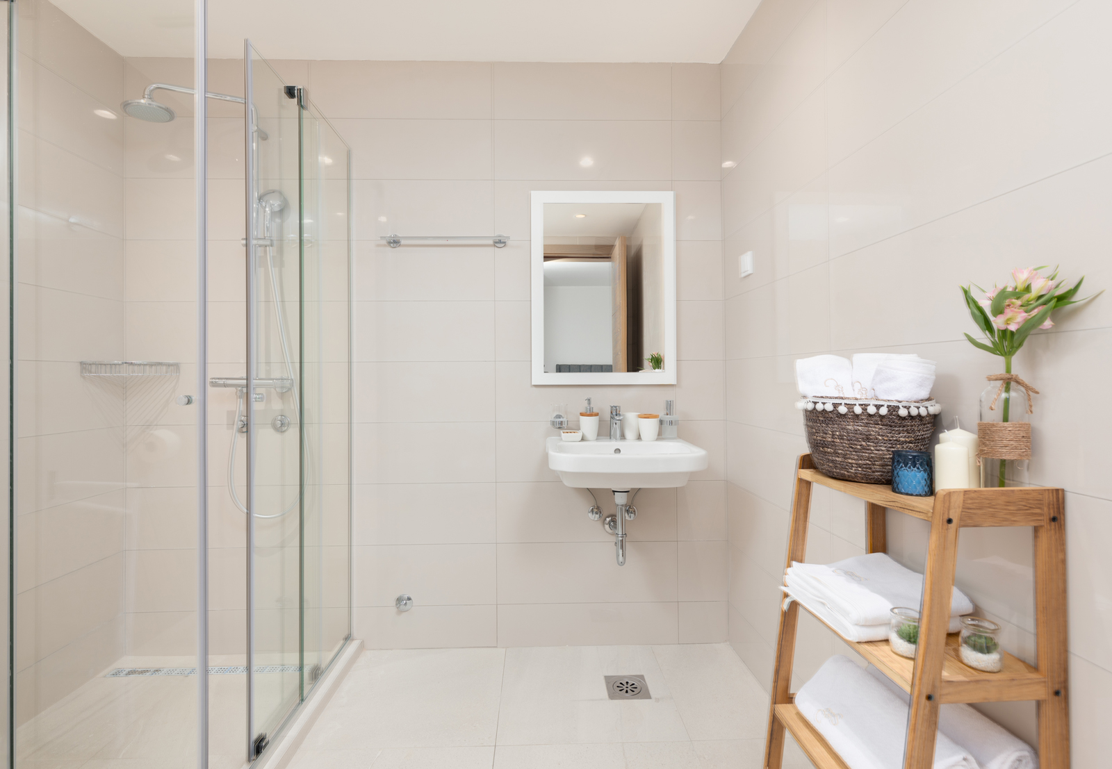 Image of Villa - 3 Bedrooms - 3 Bathrooms for Sale in Budva-Blizikuce-Montenegro, Image 11
