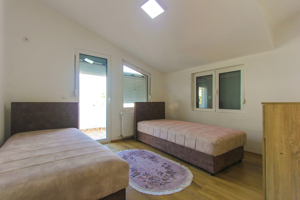 Image of House - 12 Bedrooms - 6 Bathrooms for Sale in Bar-Susanj-Montenegro, Image 8