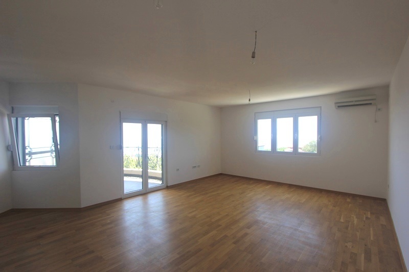 Image of House - 3 Bedrooms - 2 Bathrooms for Sale in Kotor-Kotor-Montenegro, Image 11