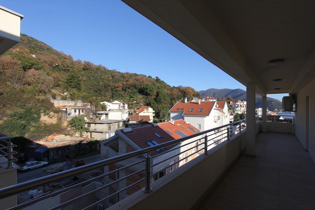 Image of Apartment - 1 Bedrooms - 1 Bathrooms for Sale in Herceg-Novi-Meljine-Montenegro, Image 7