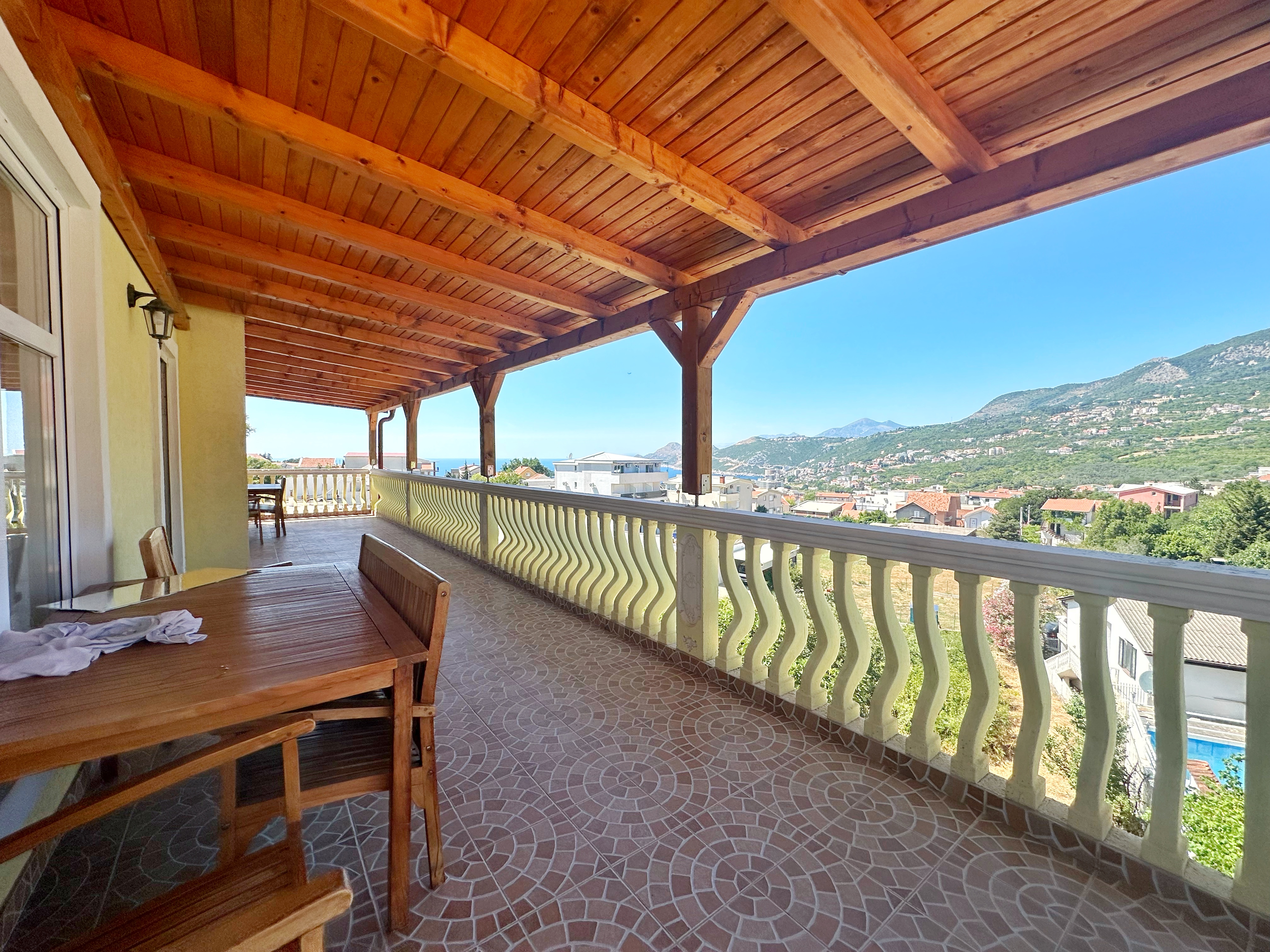 Image of House - 8 Bedrooms - 5 Bathrooms for Sale in Bar-Dobre Vode-Montenegro, Image 18
