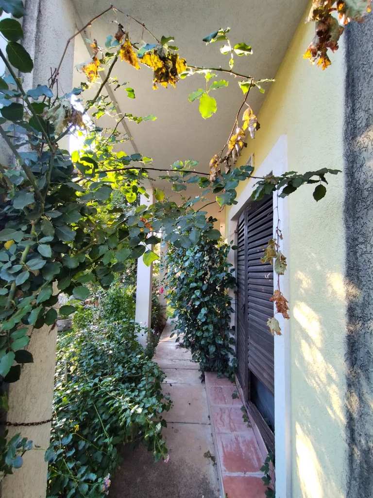 Image of House - 8 Bedrooms - 7 Bathrooms for Sale in Budva-Budva-Montenegro, Image 7