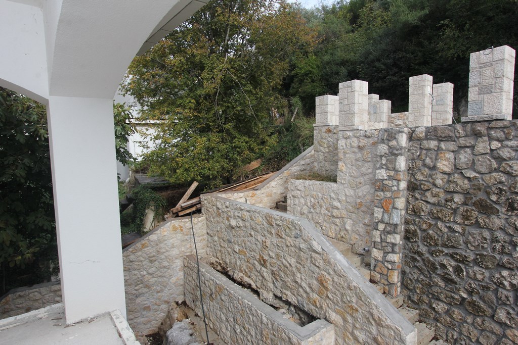 Image of House - 6 Bedrooms - 8 Bathrooms for Sale in Budva-Budva-Montenegro, Image 17