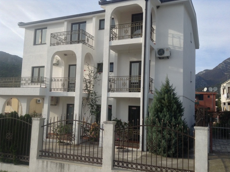 Image of House - 12 Bedrooms - 10 Bathrooms for Sale in Bar-Bar-Montenegro, Image 1