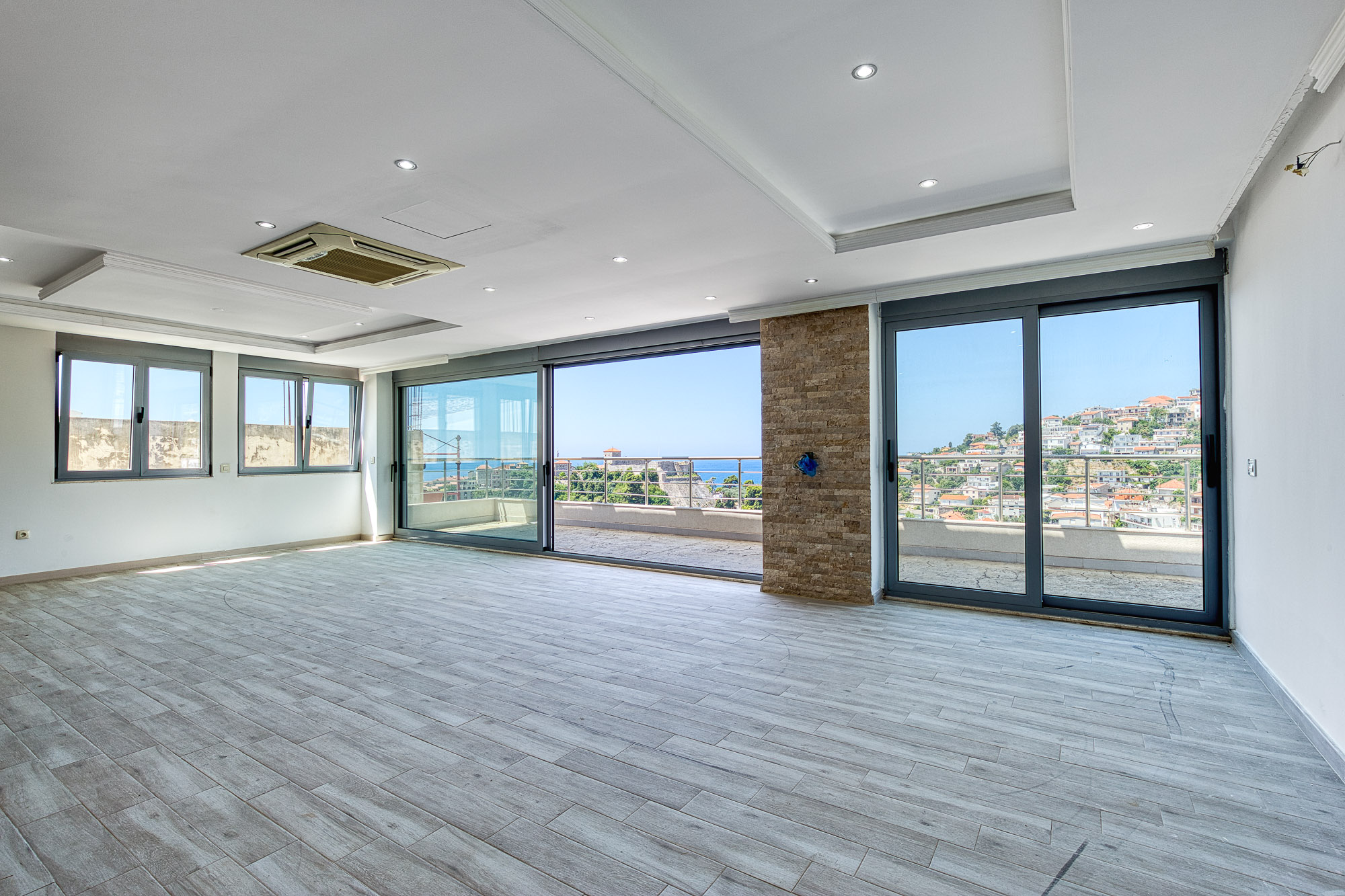 Image of Apartment - 3 Bedrooms - 2 Bathrooms for Sale in Ulcin-Ulcinj-Montenegro, Image 2
