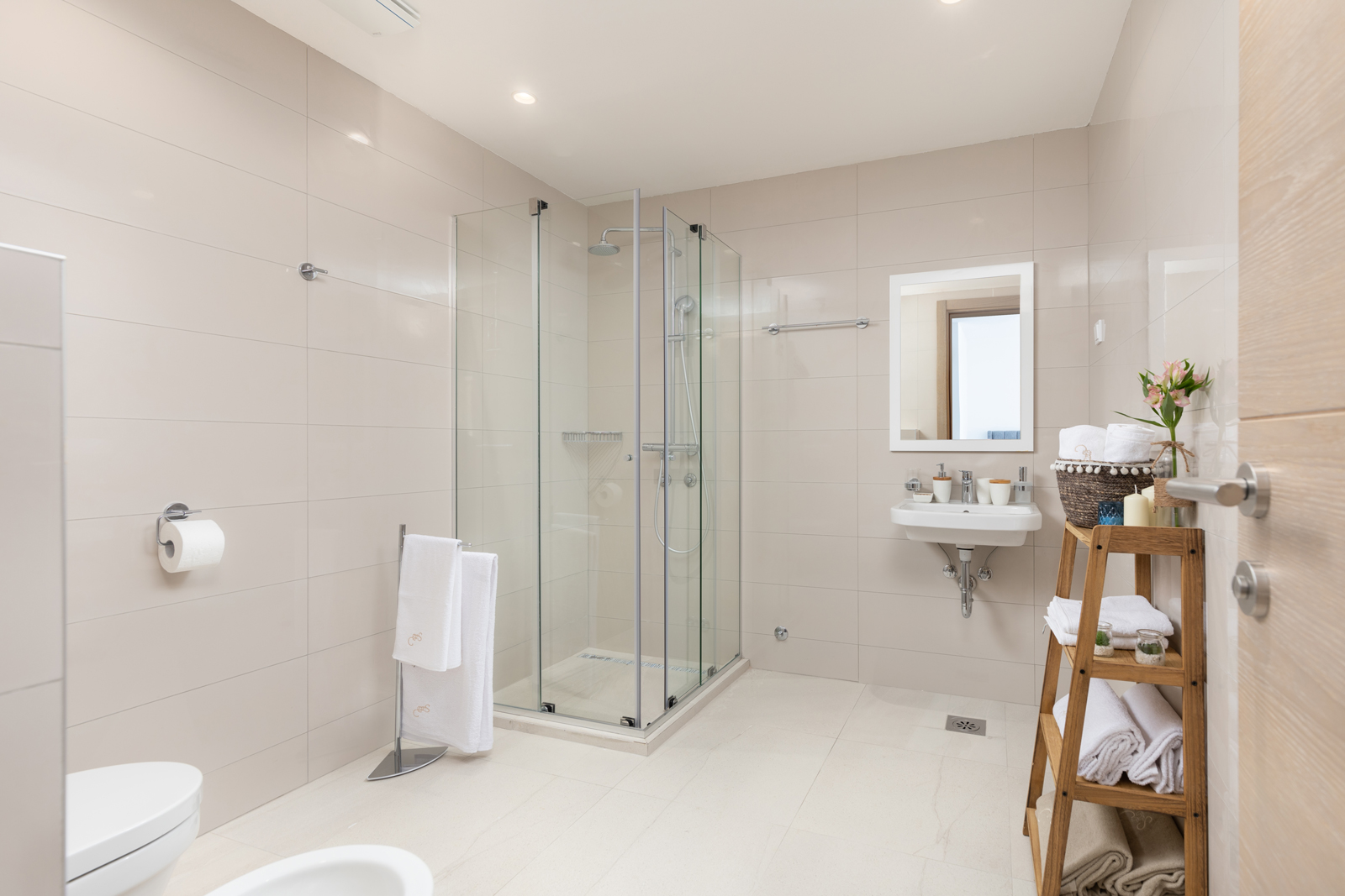 Image of Villa - 3 Bedrooms - 3 Bathrooms for Sale in Budva-Blizikuce-Montenegro, Image 10