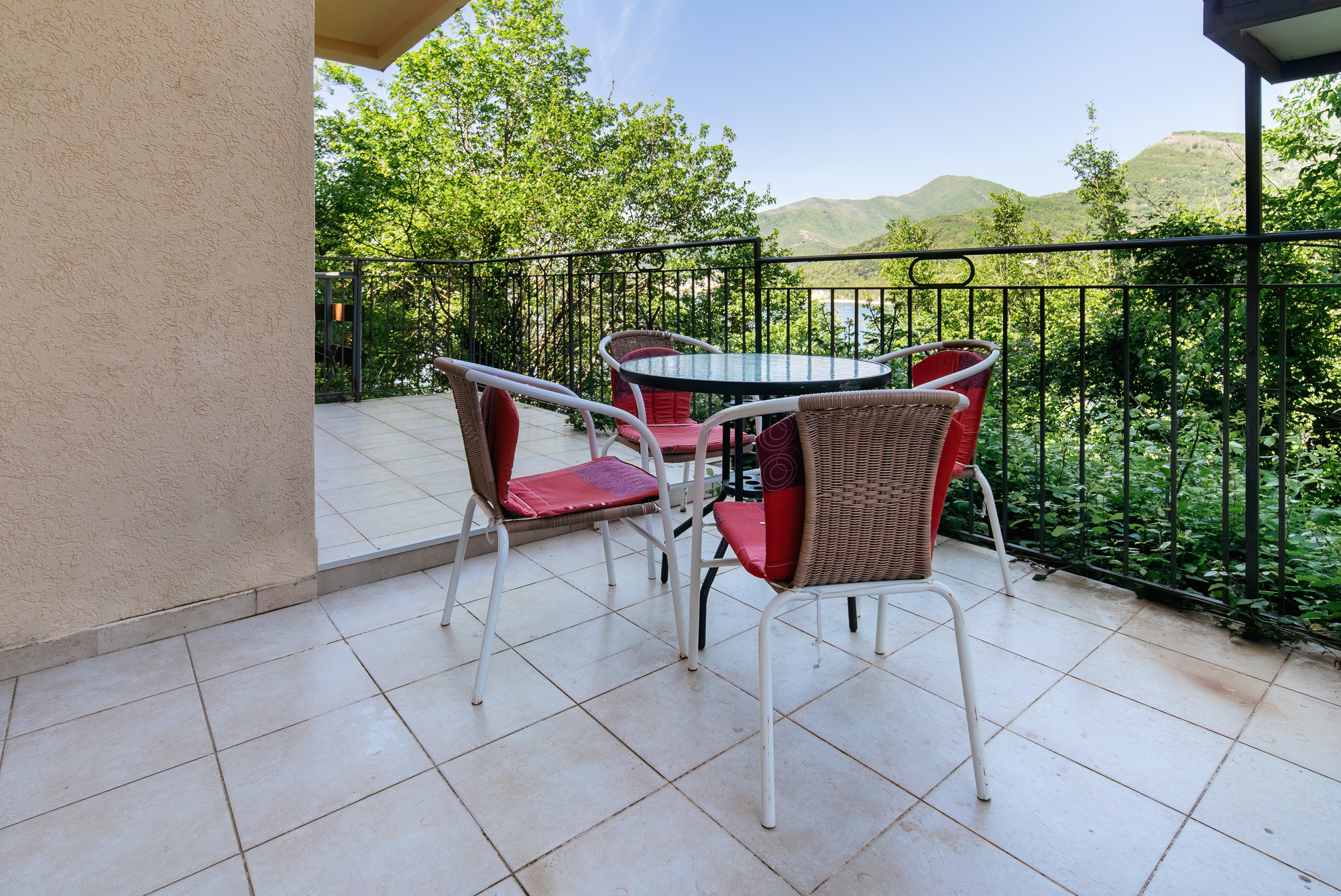  Image of House - 4 Bedrooms - 3 Bathrooms for Residential For Sale in Tivat-Lepetane-Montenegro, Image 10