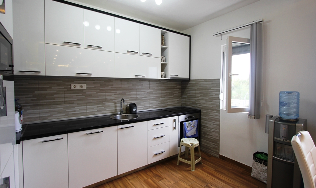 Image of House - 5 Bedrooms - 4 Bathrooms for Sale in Bar-Bjelisi-Montenegro, Image 6