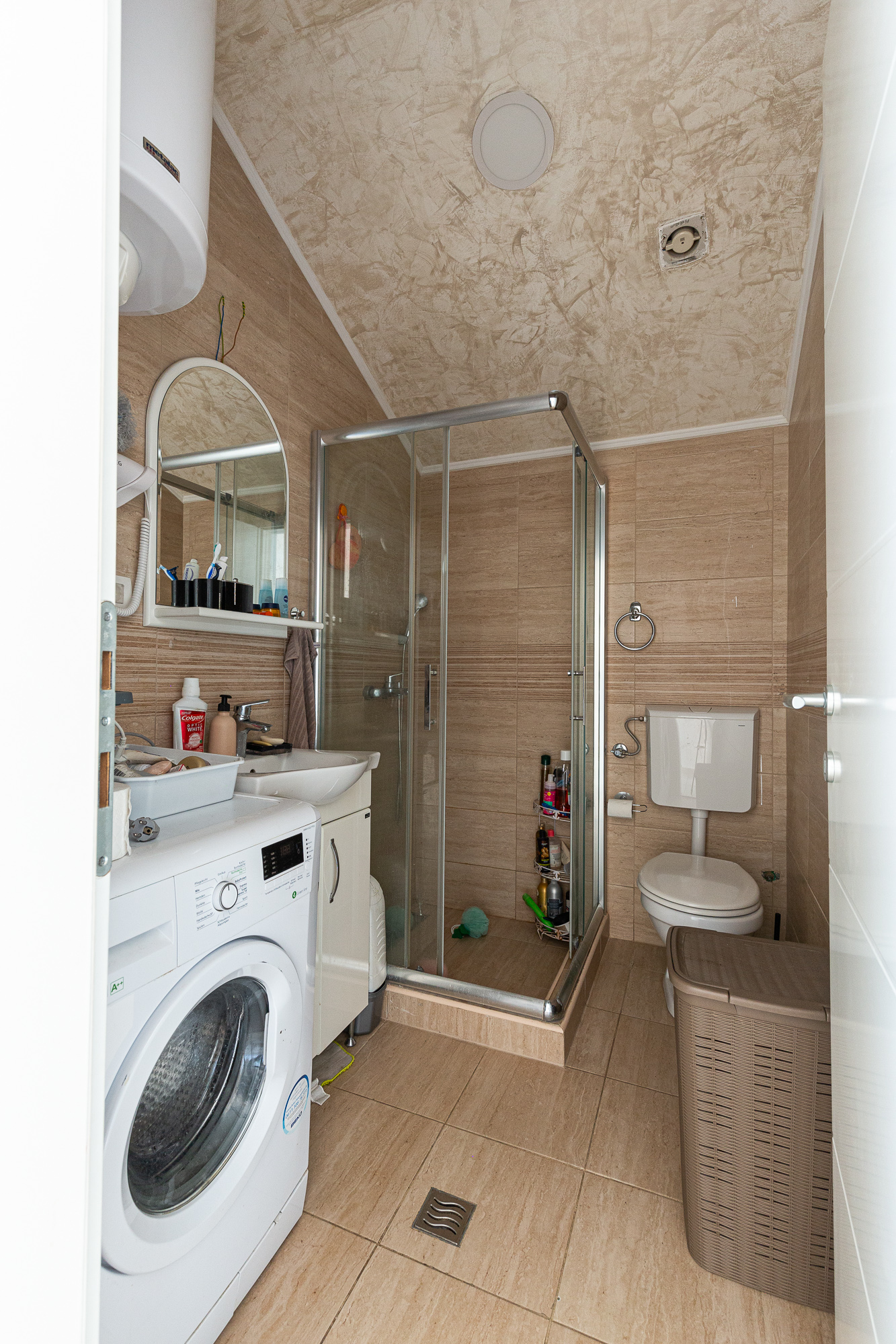 Image of Apartment - 2 Bedrooms - 2 Bathrooms for Sale in Herceg-Novi-Igalo-Montenegro, Image 4