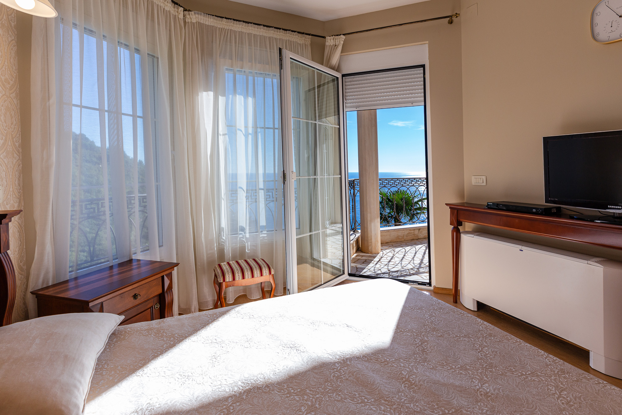 Image of Villa - 4 Bedrooms - 5 Bathrooms for Sale in Budva-Rezevici-Montenegro, Image 44