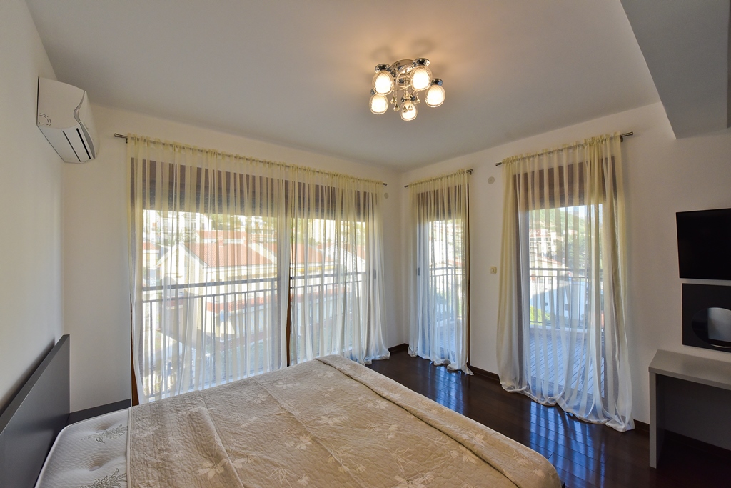 Image of Apartment - 3 Bedrooms - 2 Bathrooms for Sale in Budva-Petrovac-Montenegro, Image 6