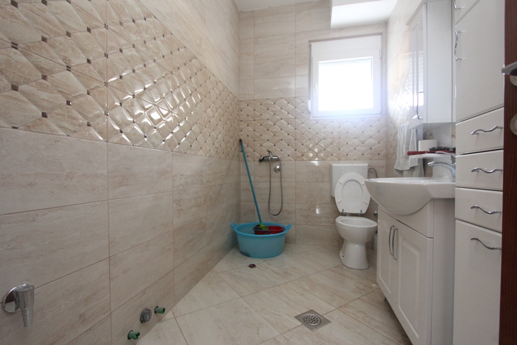 Image of House - 4 Bedrooms - 4 Bathrooms for Sale in Kotor-Kotor-Montenegro, Image 5