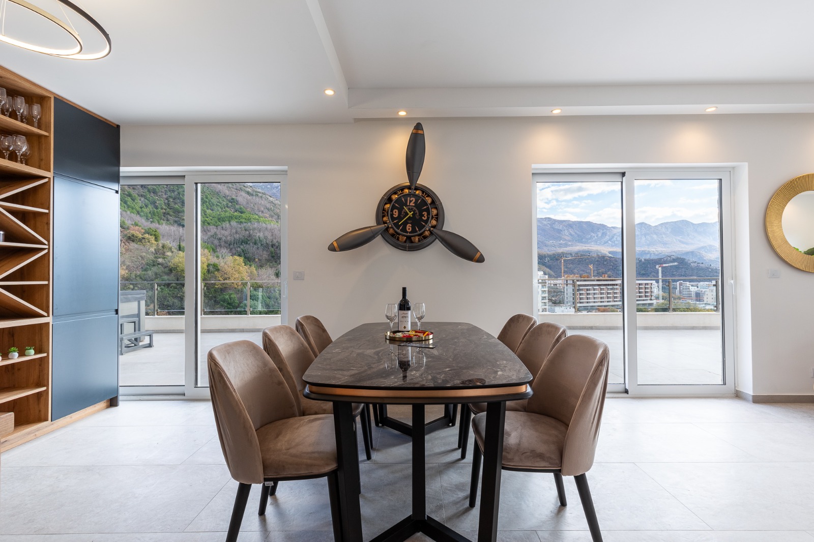 For sale: a spacious and luxuriously furnished three-bedroom apartment in the Sunny Side complex.  Becici Budva
