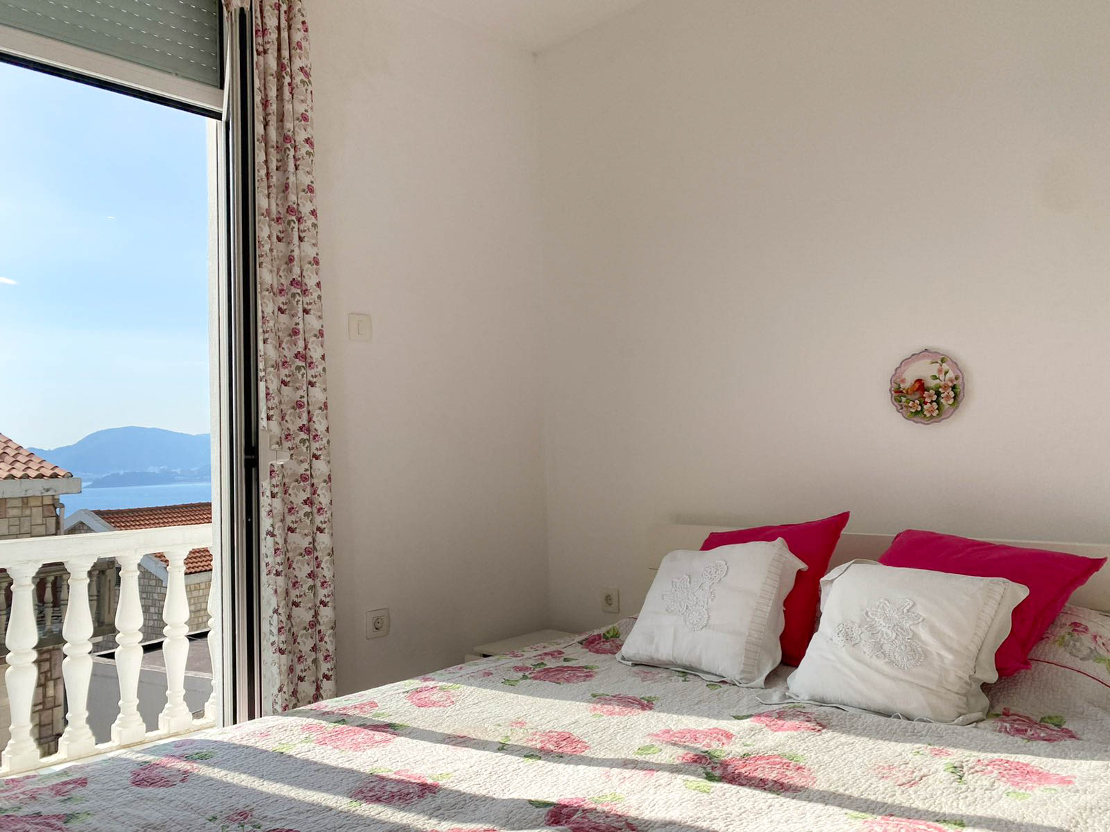 Image of Apartment - 2 Bedrooms - 1 Bathrooms for Sale in Budva-Sveti Stefan-Montenegro, Image 5