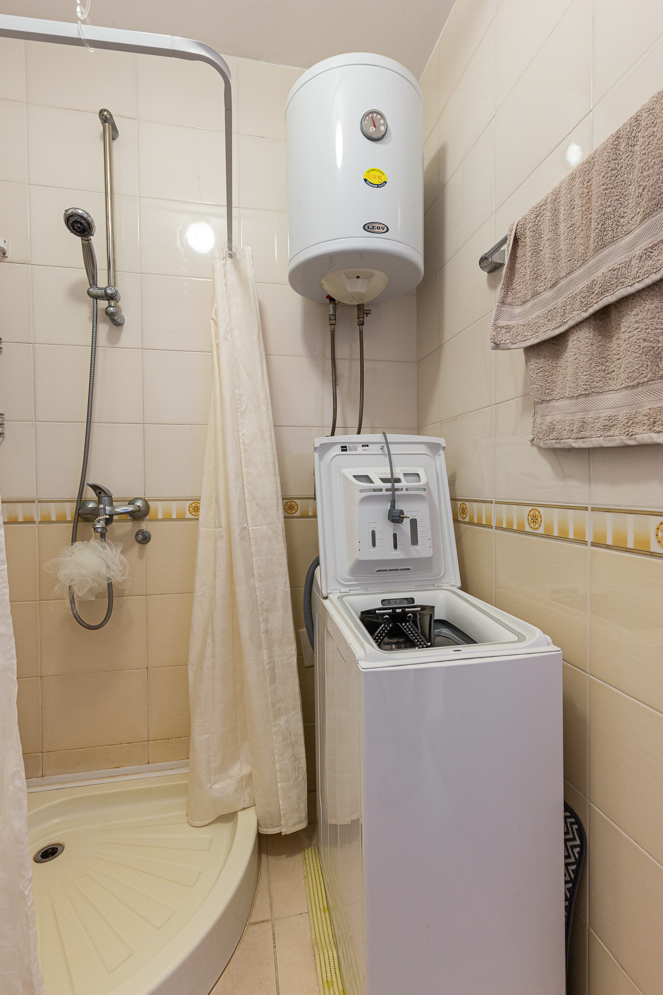 Image of Apartment - 1 Bedrooms - 1 Bathrooms for Sale in Budva-Petrovac-Montenegro, Image 11