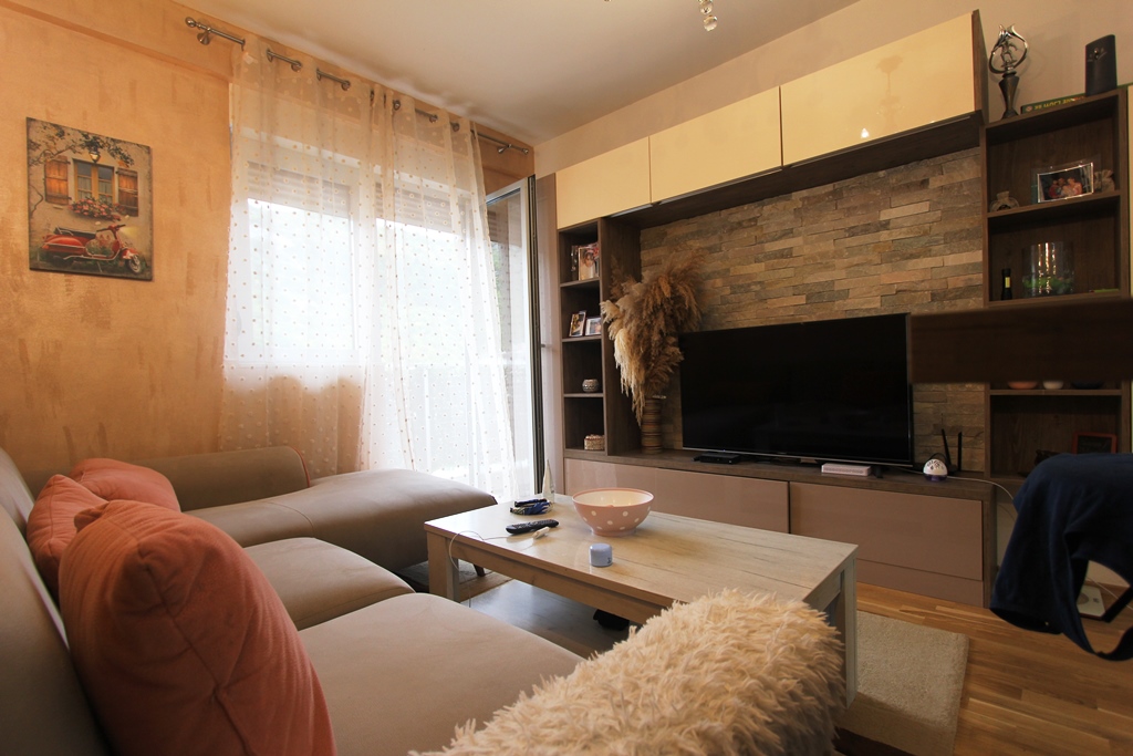 Image of Apartment - 2 Bedrooms - 1 Bathrooms for Sale in Budva-Budva-Montenegro, Image 3