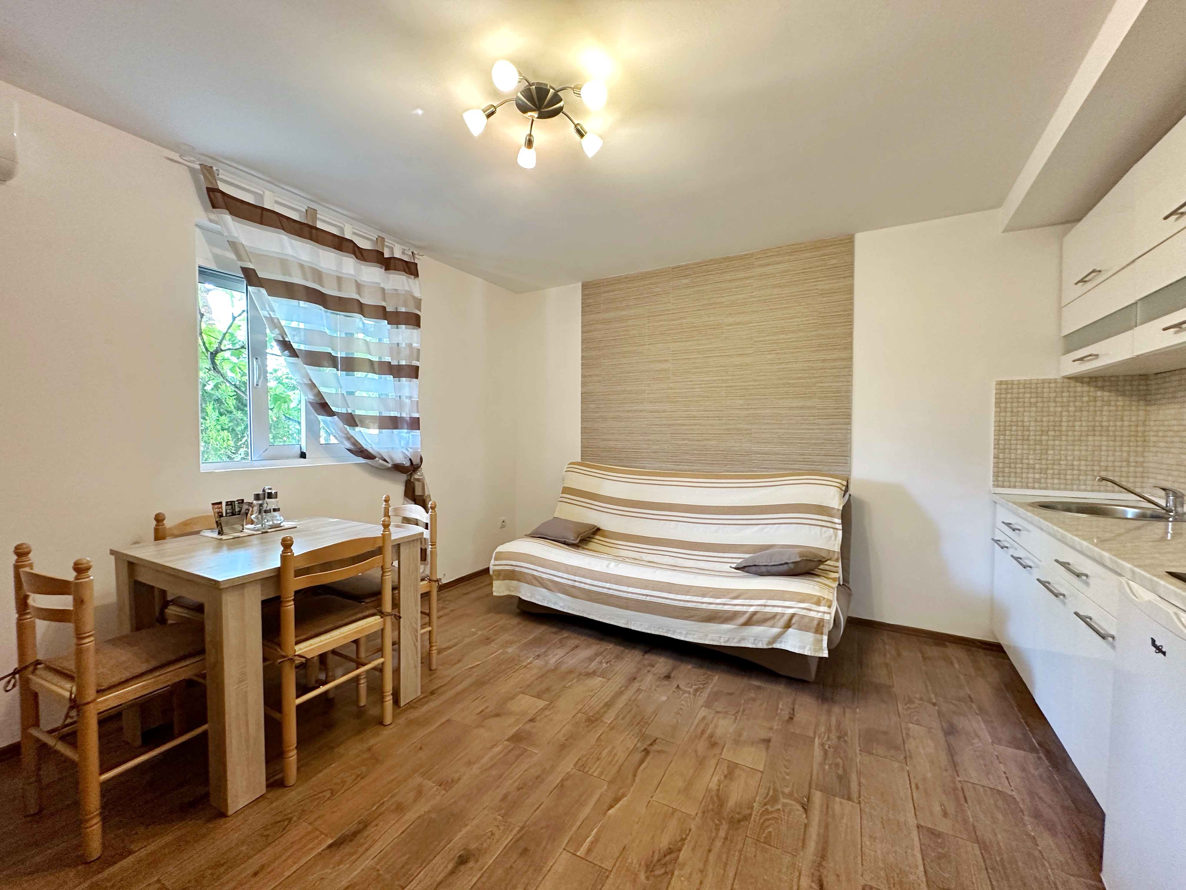 Image of Hotel - 8 Bedrooms - 6 Bathrooms for Sale in Tivat-Lustica-Montenegro, Image 6