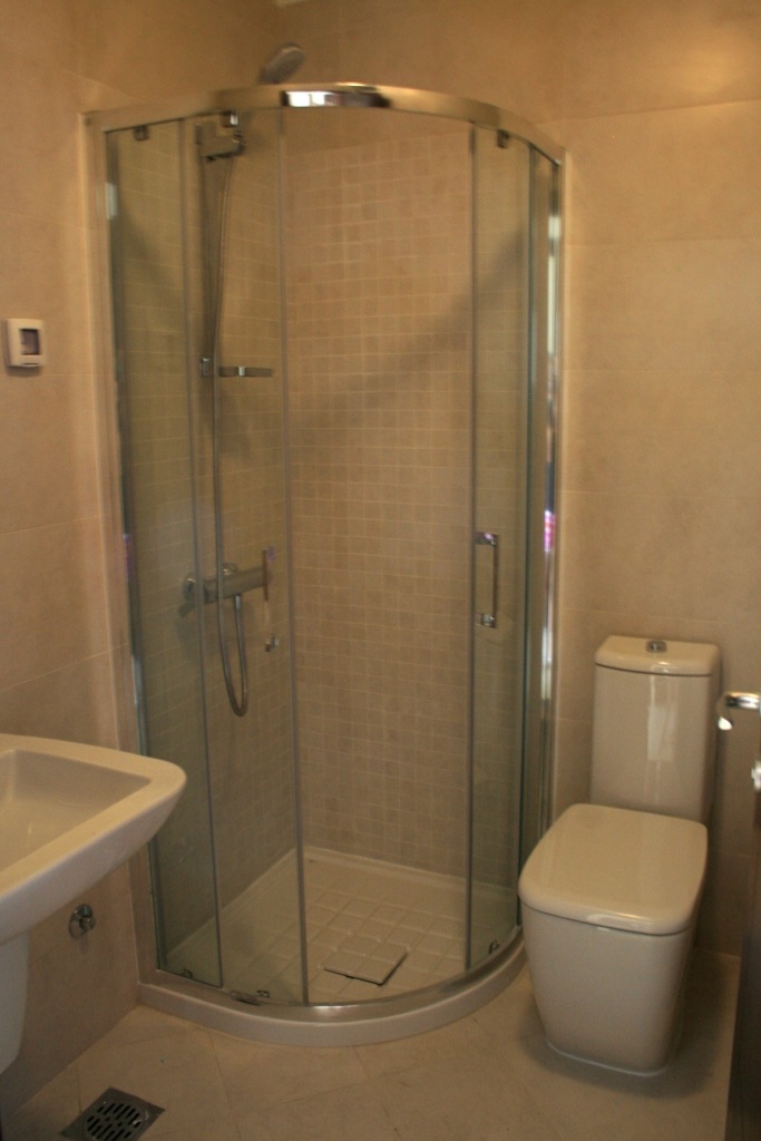 Image of House - 5 Bedrooms - 5 Bathrooms for Sale in Budva-Petrovac-Montenegro, Image 9