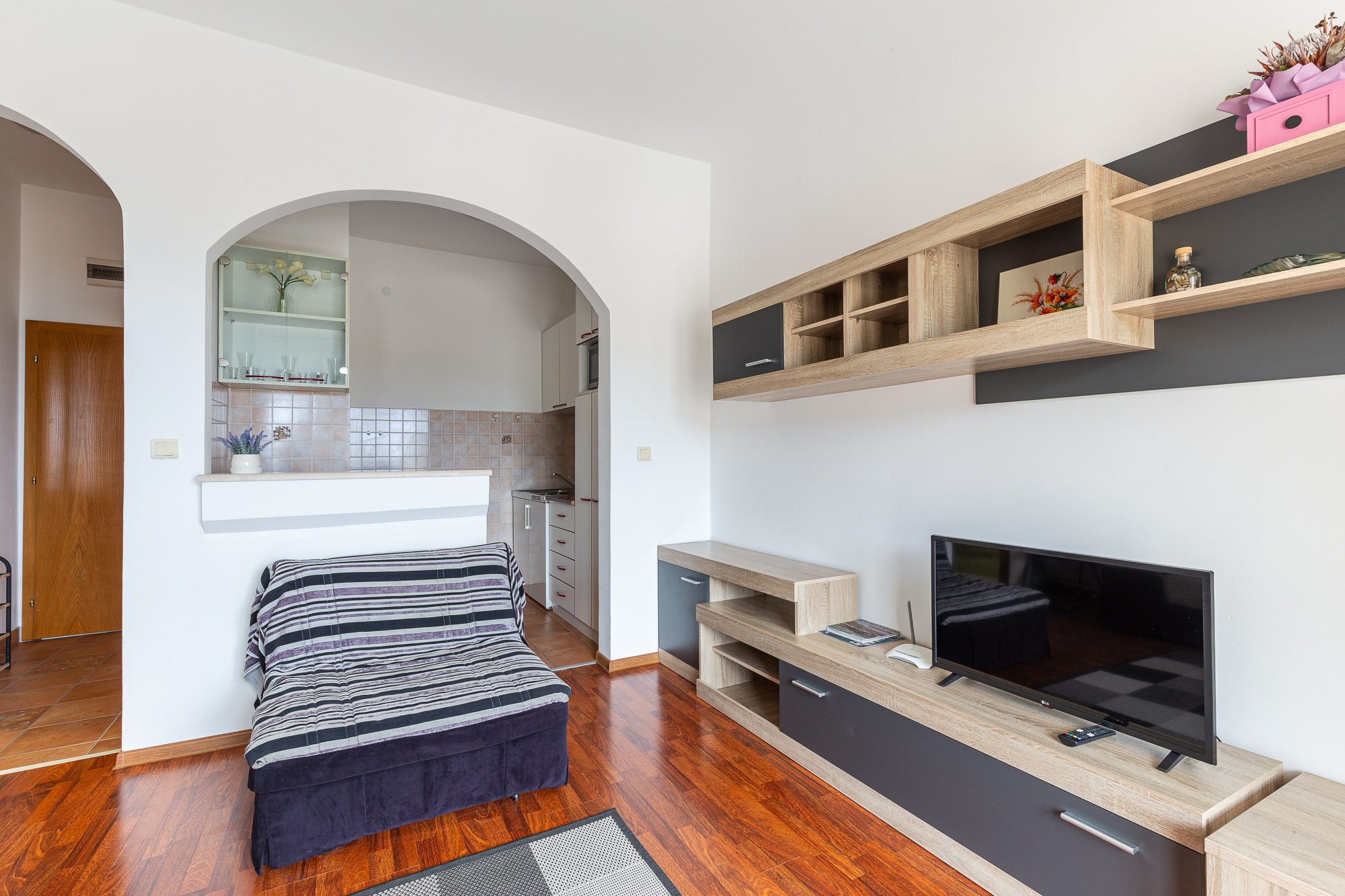 Image of Apartment - 1 Bedrooms - 1 Bathrooms for Sale in Budva-Petrovac-Montenegro, Image 6