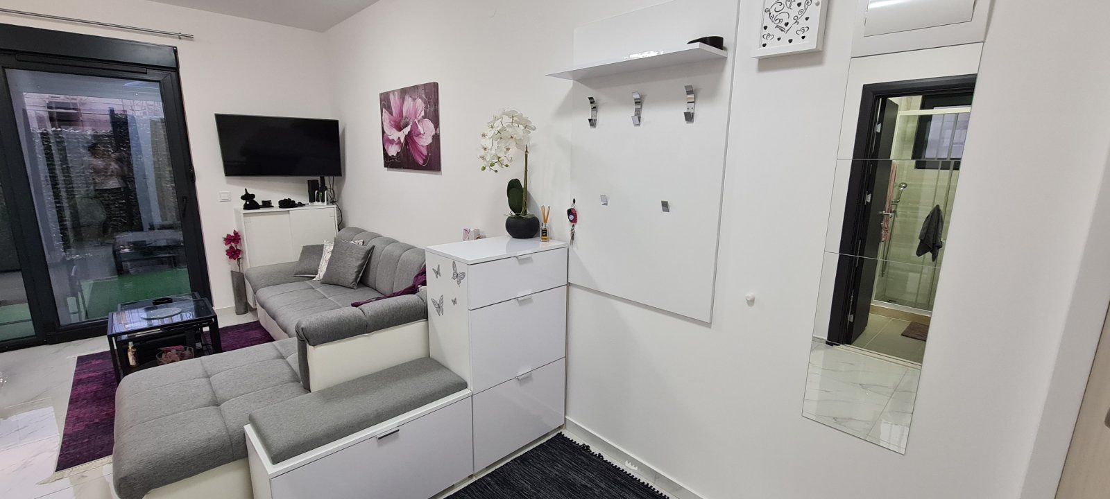Image of Apartment - 1 Bedrooms - 1 Bathrooms for Sale in Herceg-Novi-Djenovici-Montenegro, Image 2