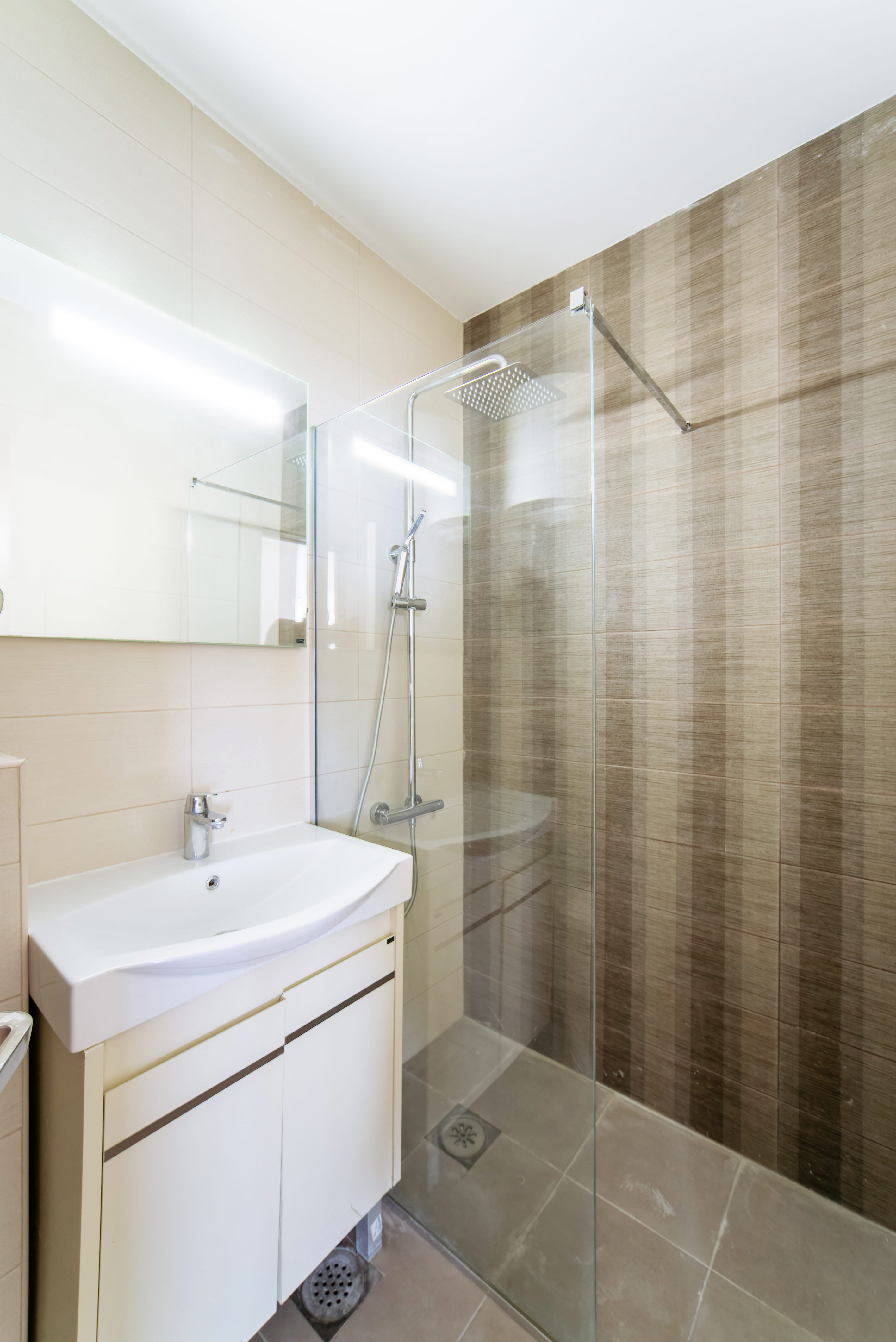 Image of Apartment - 3 Bedrooms - 2 Bathrooms for Sale in Budva-Becici-Montenegro, Image 12