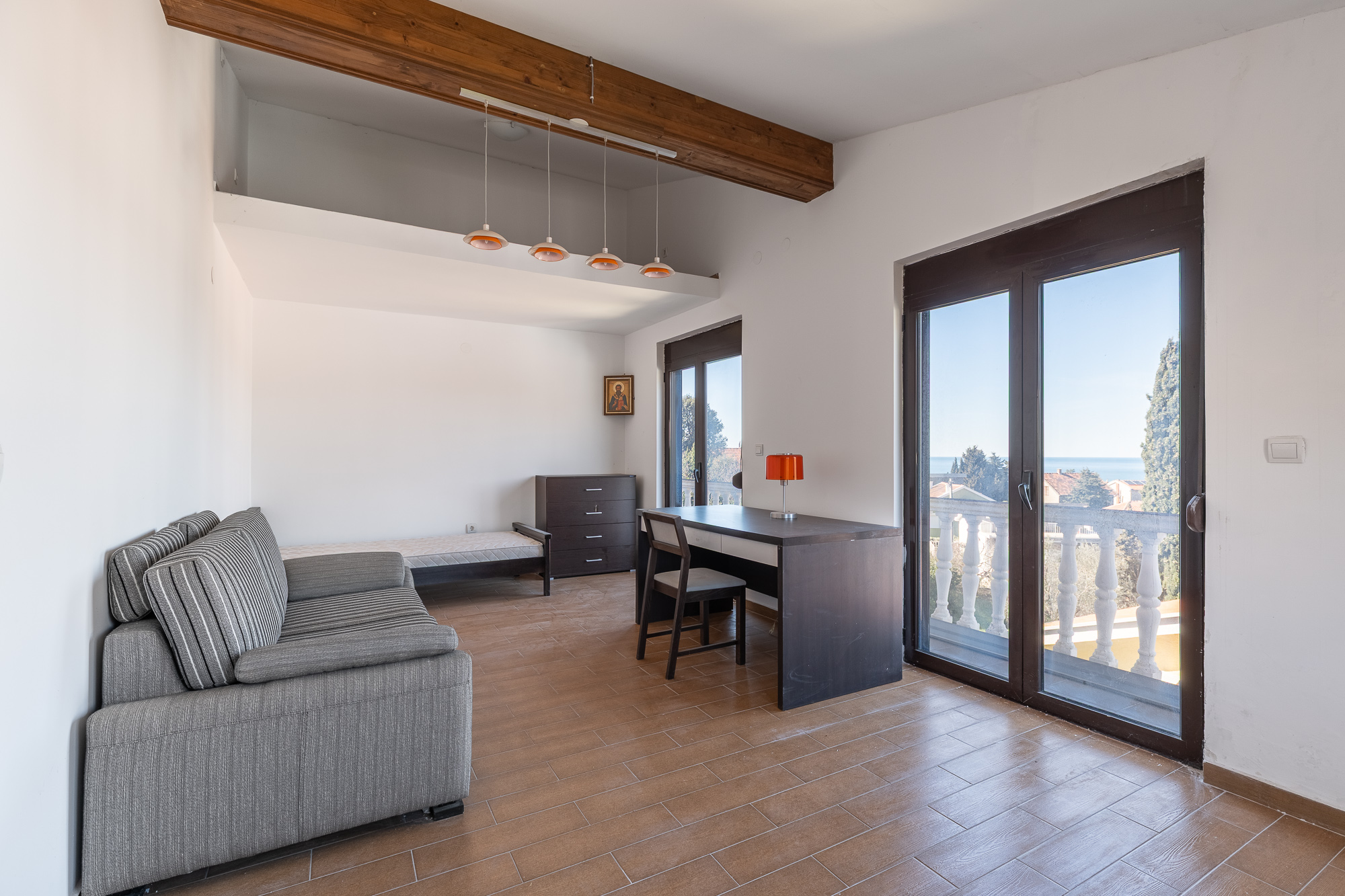 Image of House - 7 Bedrooms - 5 Bathrooms for Sale in Bar-Bar-Montenegro, Image 2