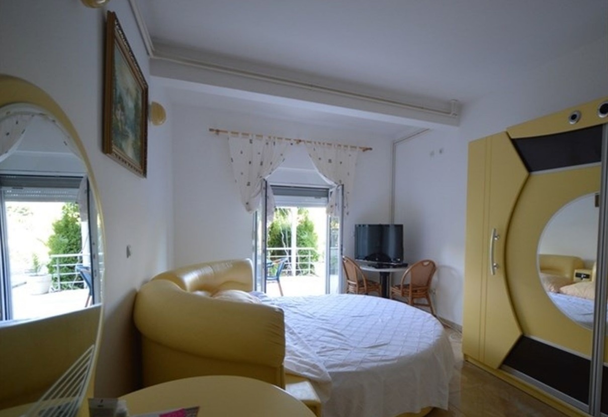 Image of House - 11 Bedrooms - 11 Bathrooms for Sale in Herceg-Novi-Sutorina-Montenegro, Image 7