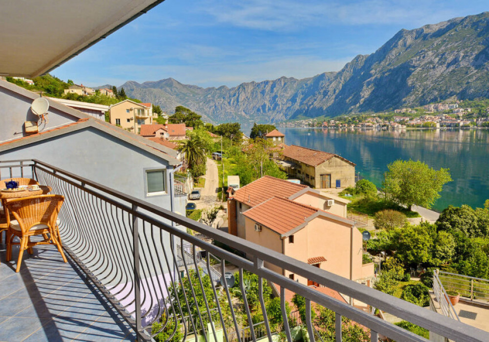 Image of Villa - 6 Bedrooms - 5 Bathrooms for Sale in Kotor-Muo-Montenegro, Image 11