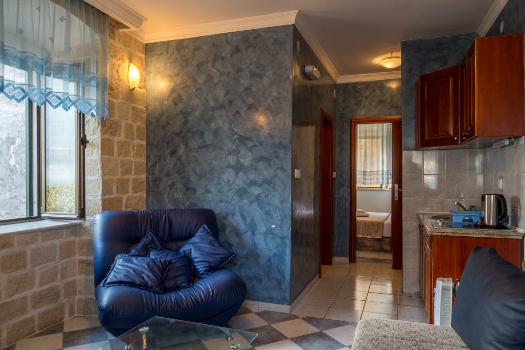 Image of House - 6 Bedrooms - 6 Bathrooms for Sale in Kotor-Prcanj-Montenegro, Image 36