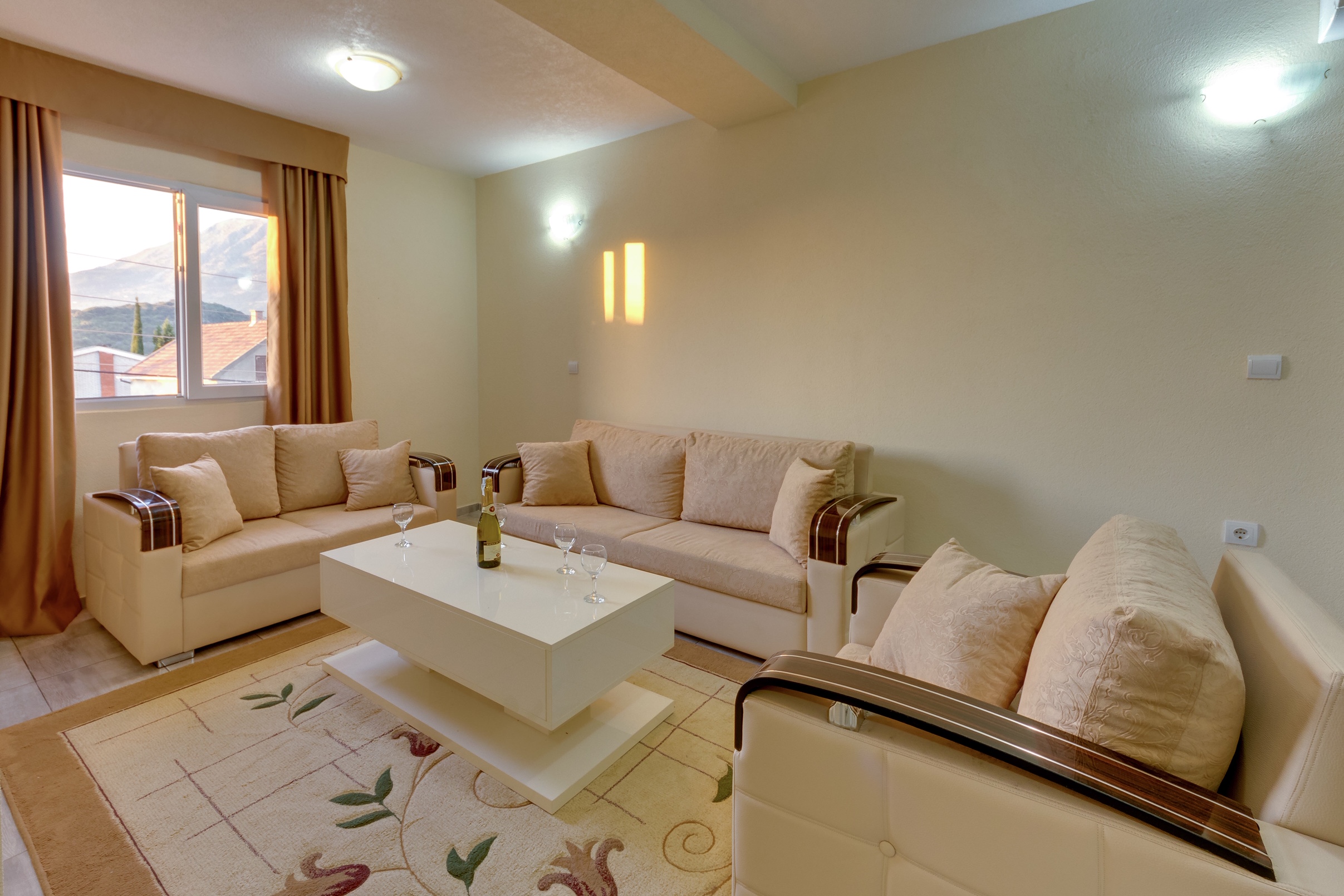 Image of Hotel - 10 Bedrooms for Sale in Bar-Bar-Montenegro, Image 6