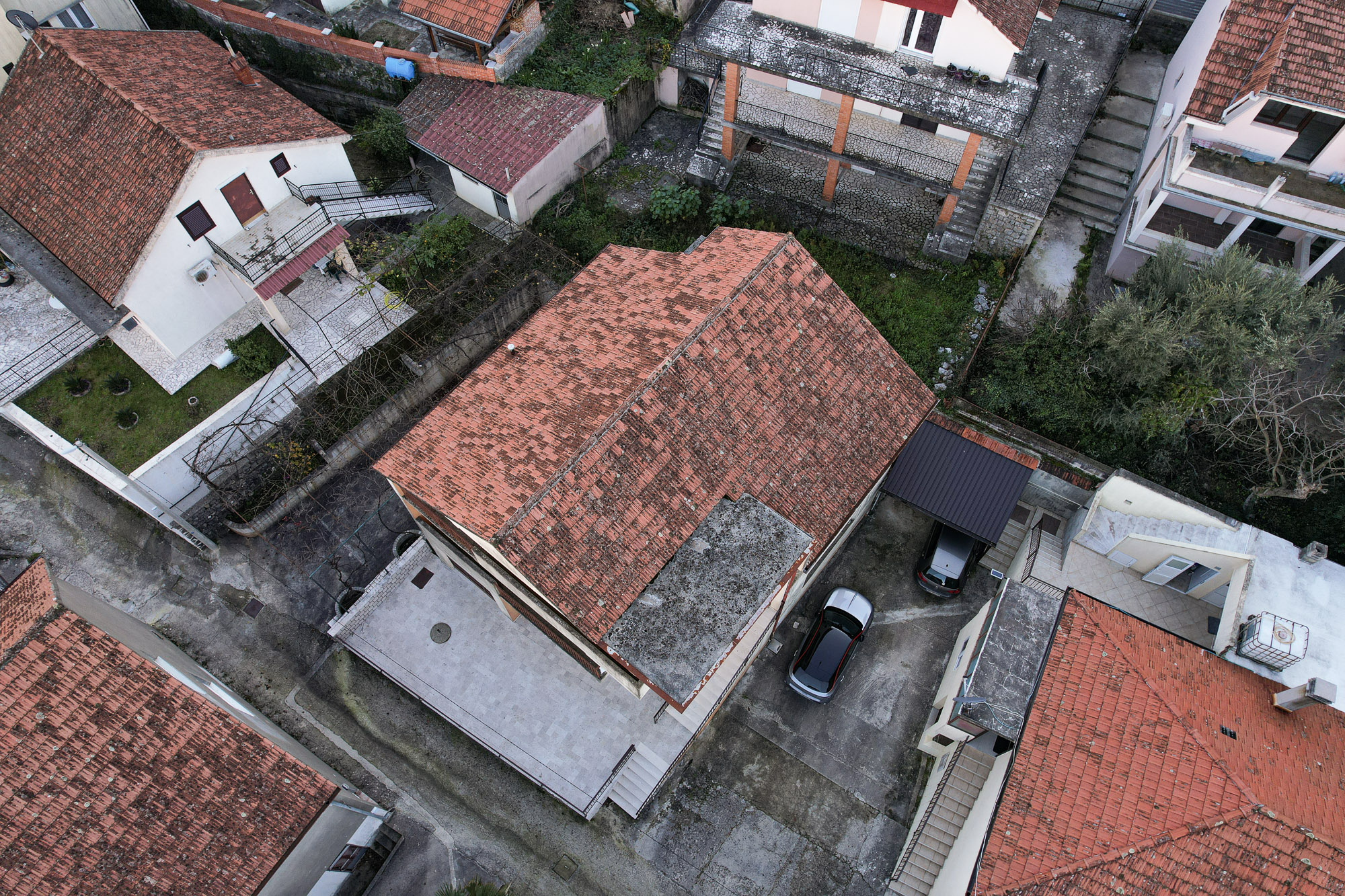 Image of House - 8 Bedrooms - 3 Bathrooms for Sale in Kotor-Prcanj-Montenegro, Image 4