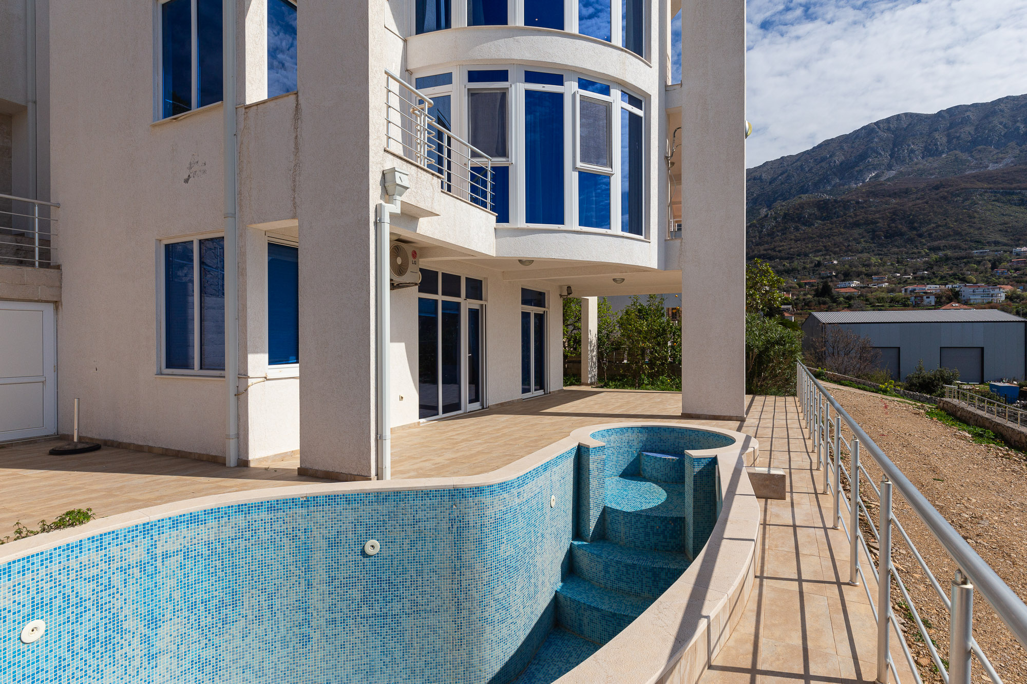 Image of Villa - 3 Bedrooms - 4 Bathrooms for Sale in Bar-Bar-Montenegro, Image 1
