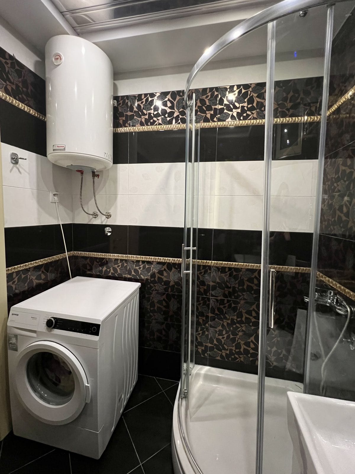 Image of Apartment - 2 Bedrooms - 2 Bathrooms for Sale in Budva-Budva-Montenegro, Image 15